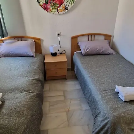 Bonito De Dos Pueblo Evita Benalmadena