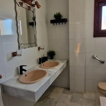 Bonito De Dos Pueblo Evita Benalmadena
